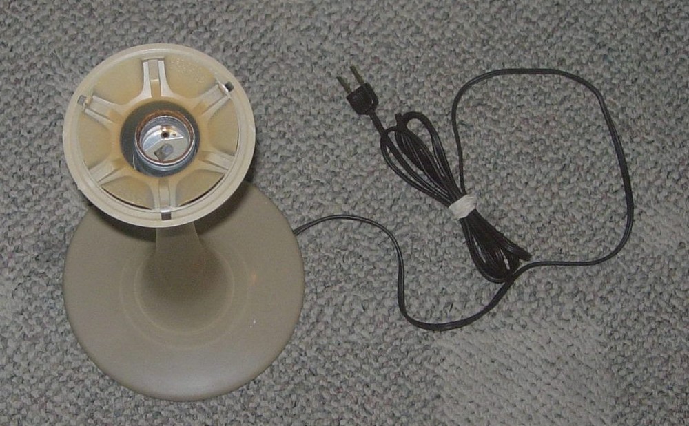 MID-CENTURY MODERN LIGHTOLIER TABLE LAMP STICKERED SPHERE ATOMIC