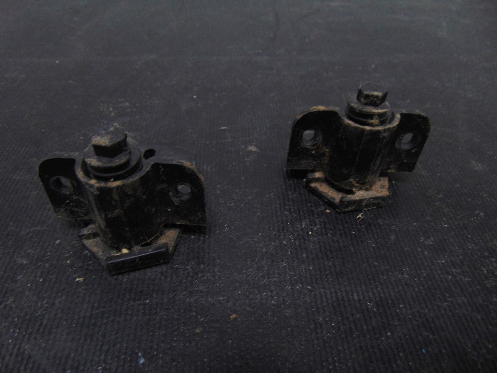 Maytag Range MER8700DS1 Leveling Legs W10341186