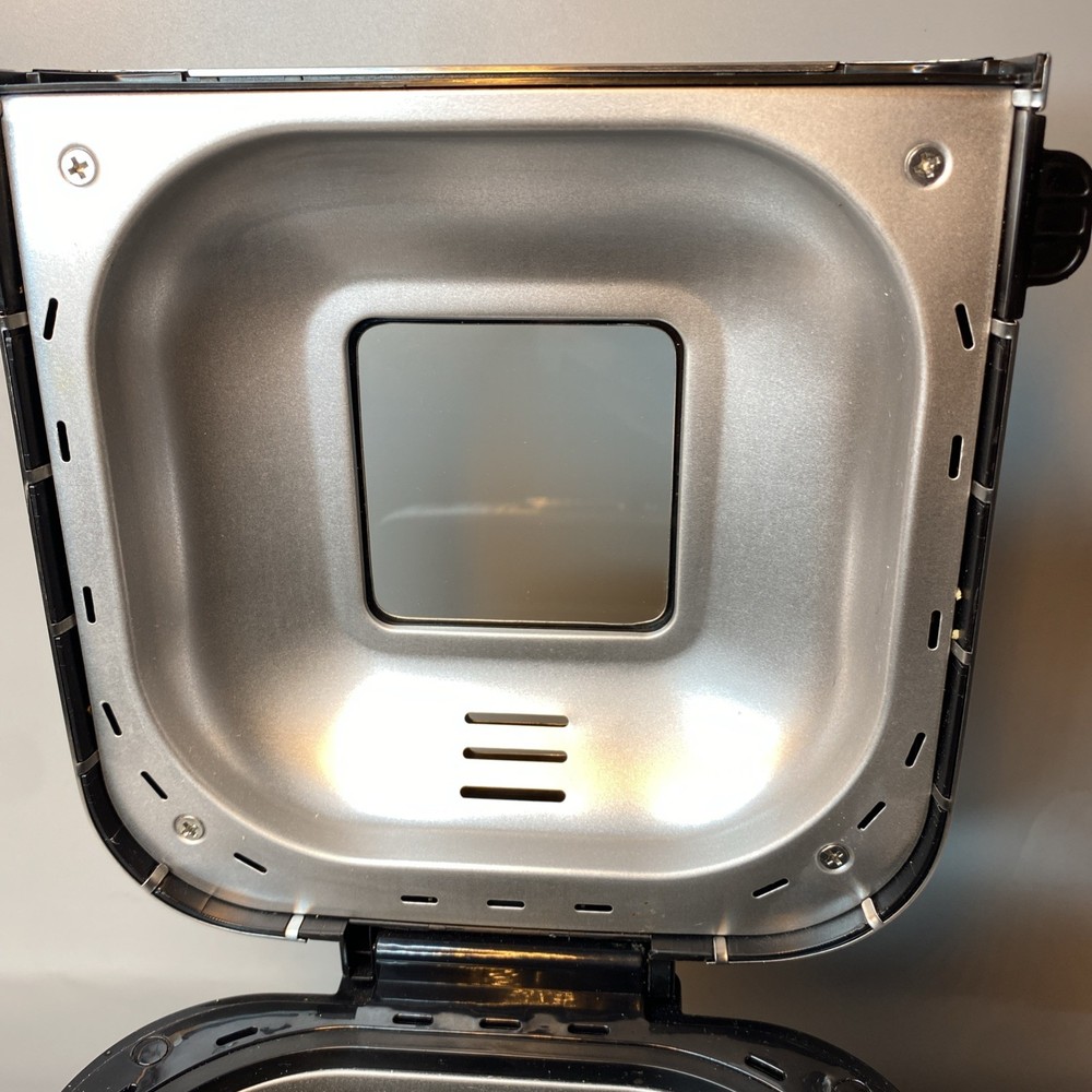 Cuisinart Compact Automatic Bread Maker Mixes, Kneads, Bakes And Keeps Warm