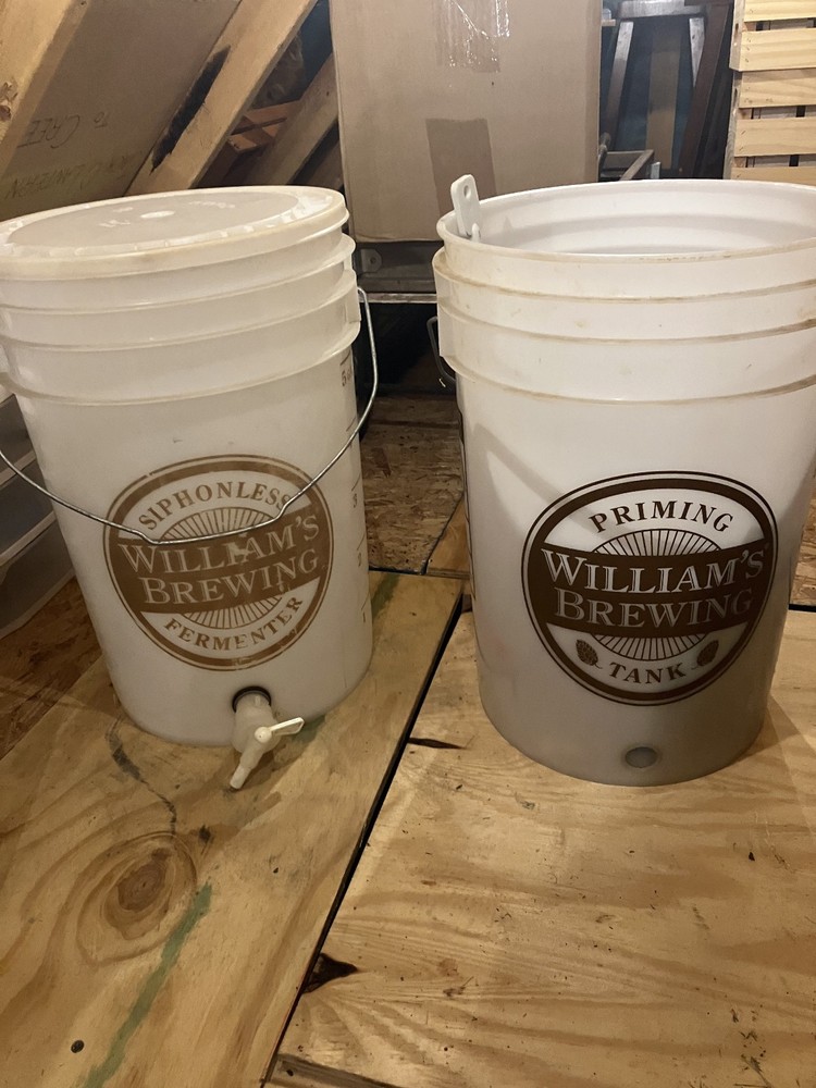 Beer brewing kit