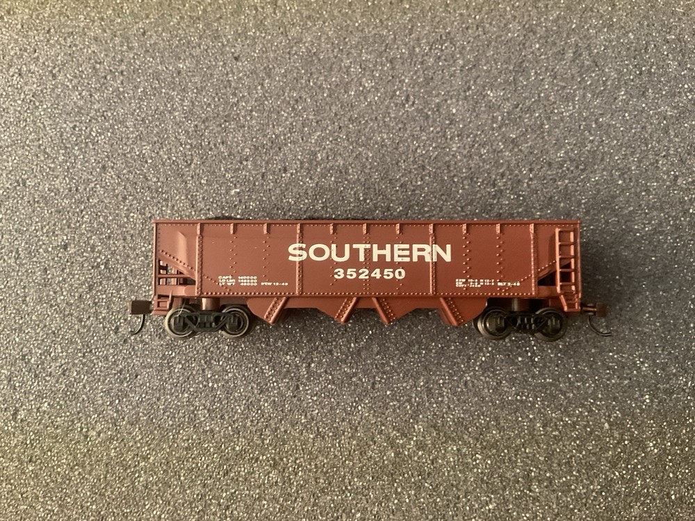 Bachmann N scale Yard Boss train set + EXTRA