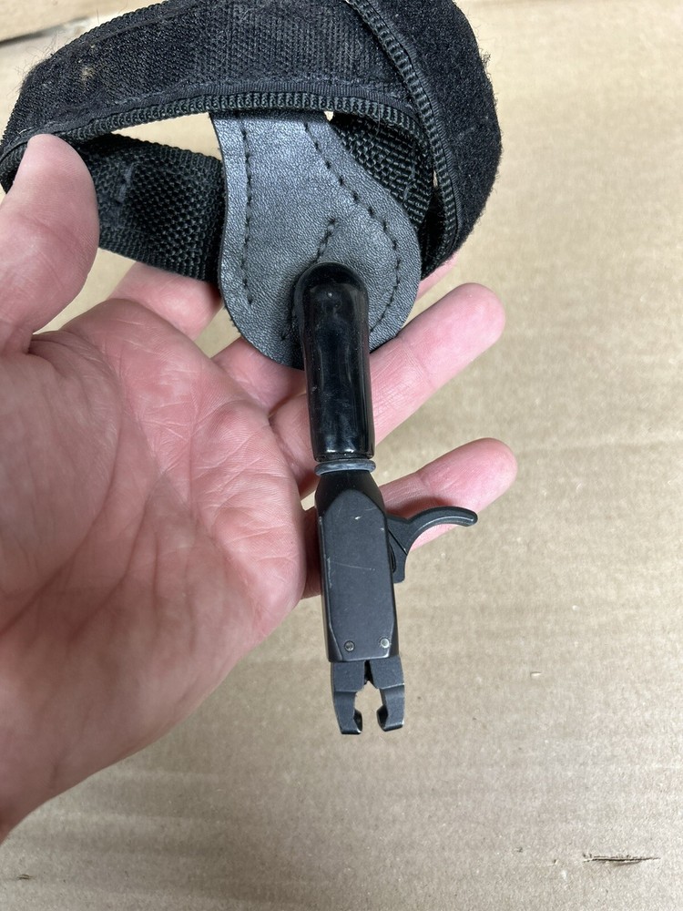 Bowhunter's Wrist Strap Release Working Condition Black