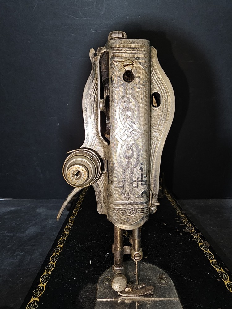 Antique Singer Model 15 Manual Sewing Machine Head No Base Untested #AE024424