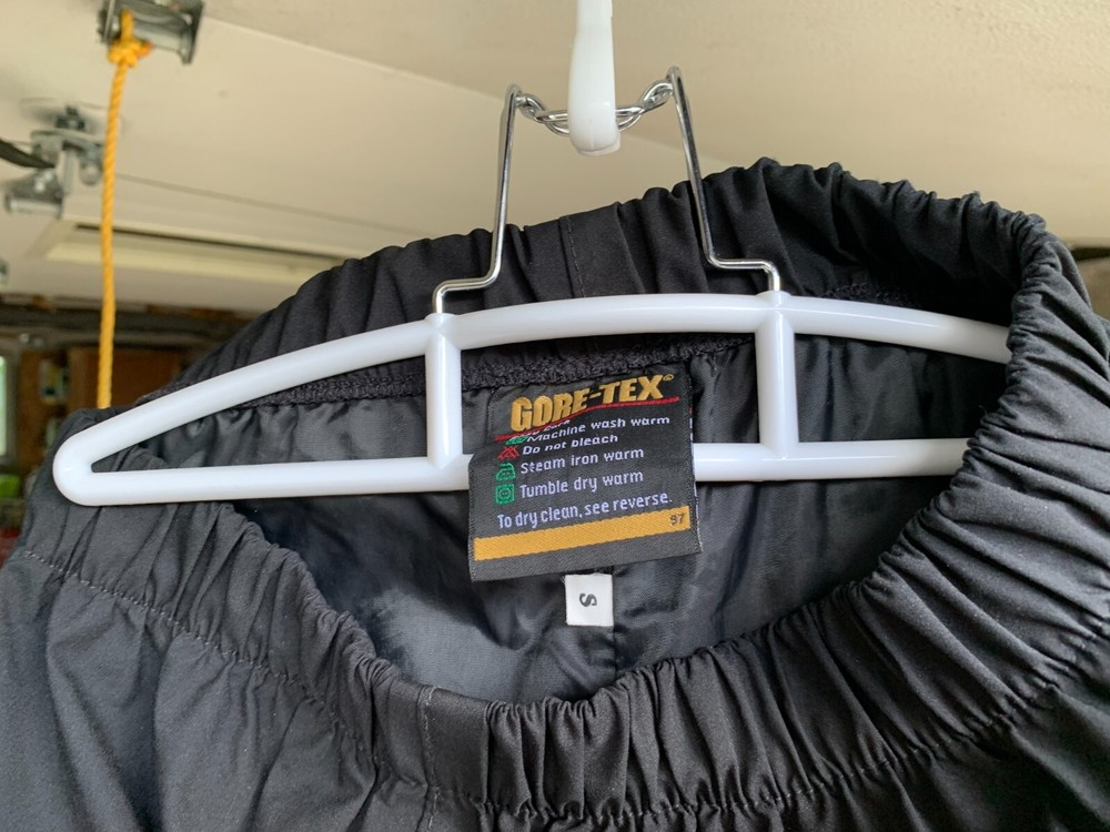 Motorcycle Rain Gear, Goretex Size Medium