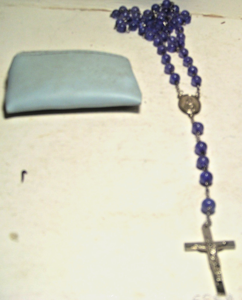 VTG.  Blue smooth Glass Bead Rosary Silver tone crucifix perfect for prayer