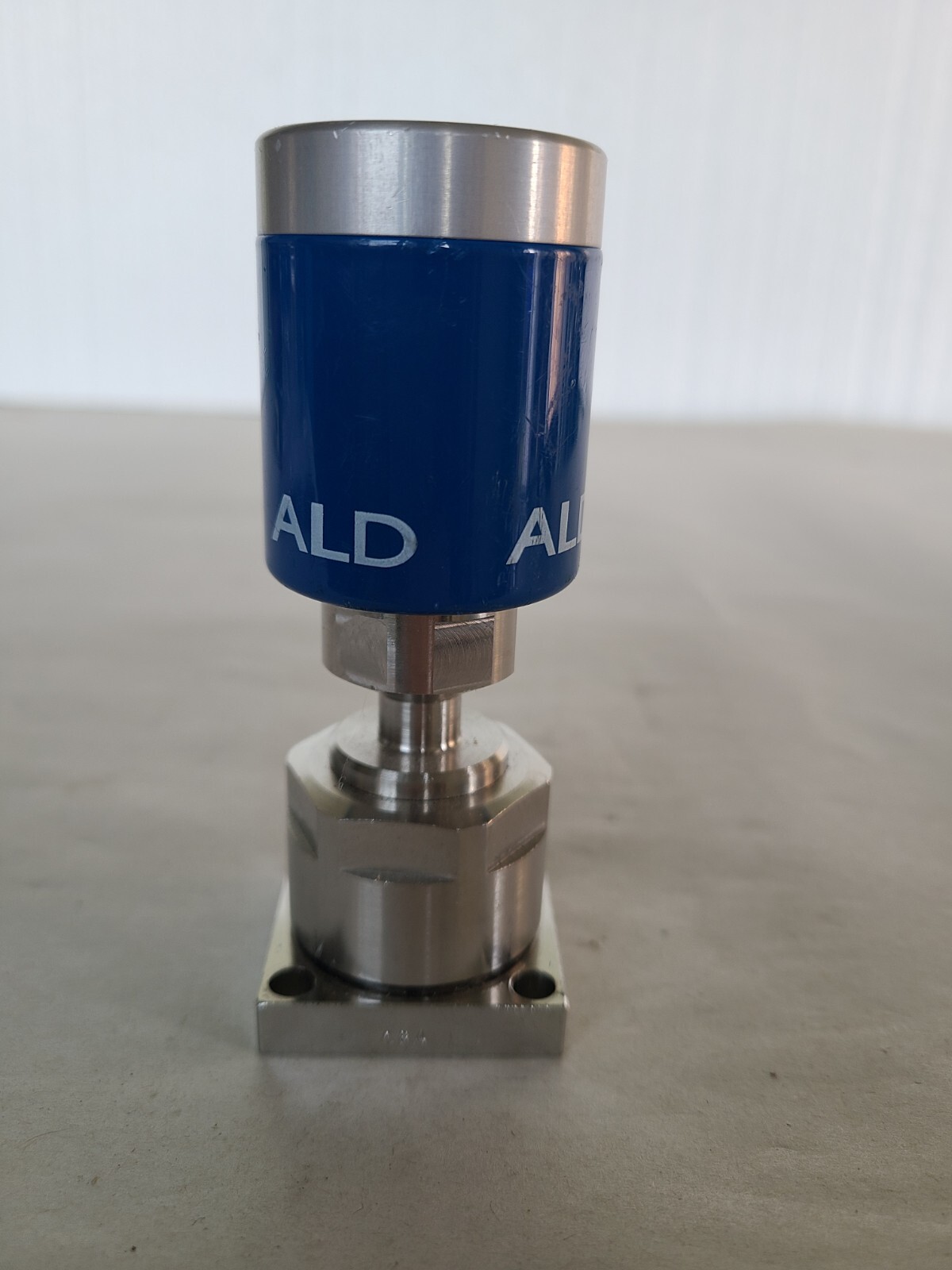 As-Is SWAGELOK ALD6 Diaphragm Valve 6LVV-MSM-ALD6T-HF2-P-C, 1 Piece