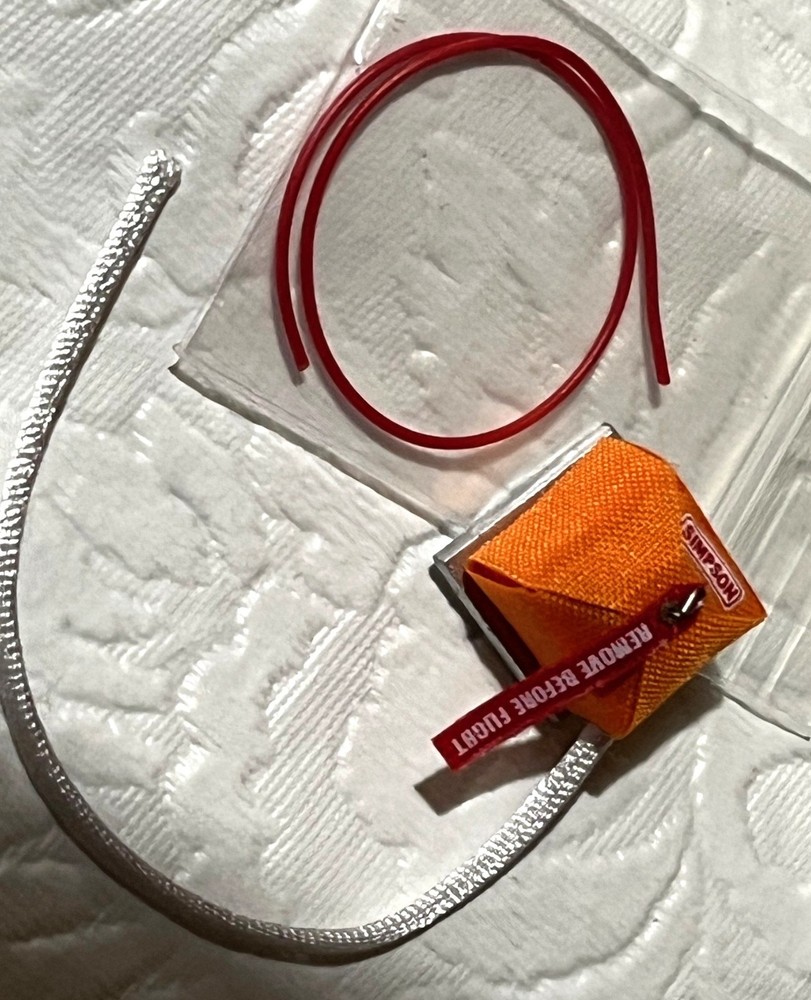1/24 SCALE SINGLE ORANGE SIMPSON DRAG CHUTE