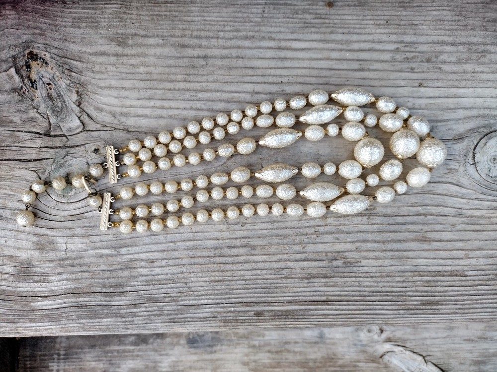 Vintage plastic necklace
