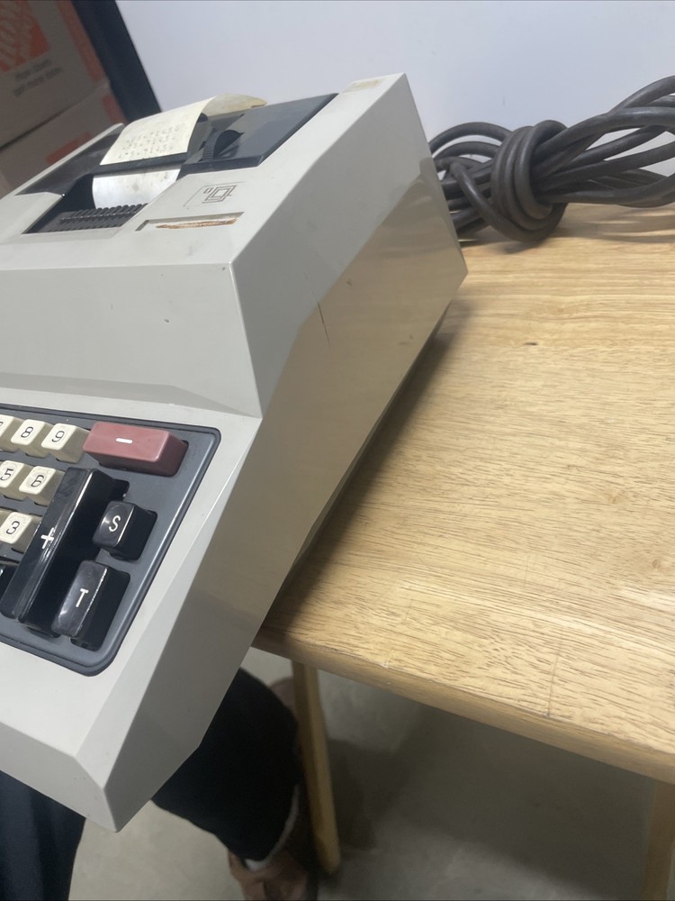 Vintage OLIVETTI IVREA ELECTROSUMMA 2O Adding Machine Electric