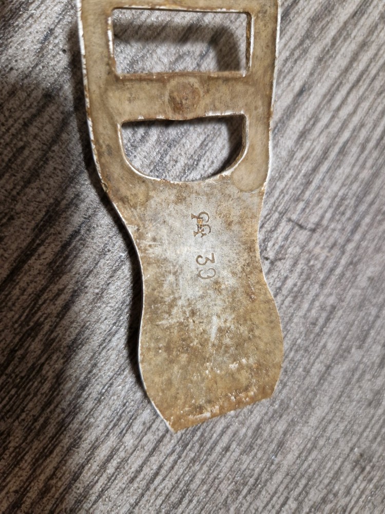 WW2 GERMAN Soldier Y STRAP HOOK