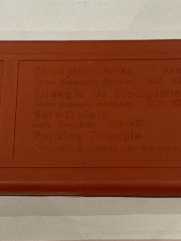 WARNING TRIANGLE EMERGENCY BREAKDOWN FOLDABLE SIGN HAZARD EU REFLECTIVE CAR