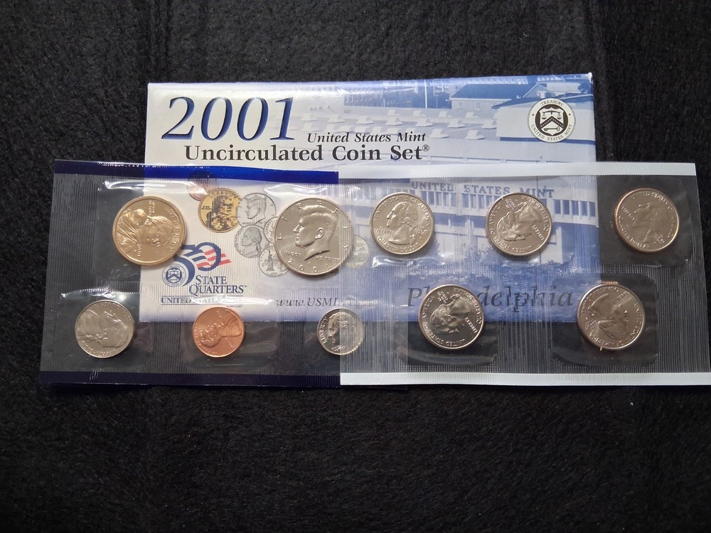 2001 US Mint Set P and D