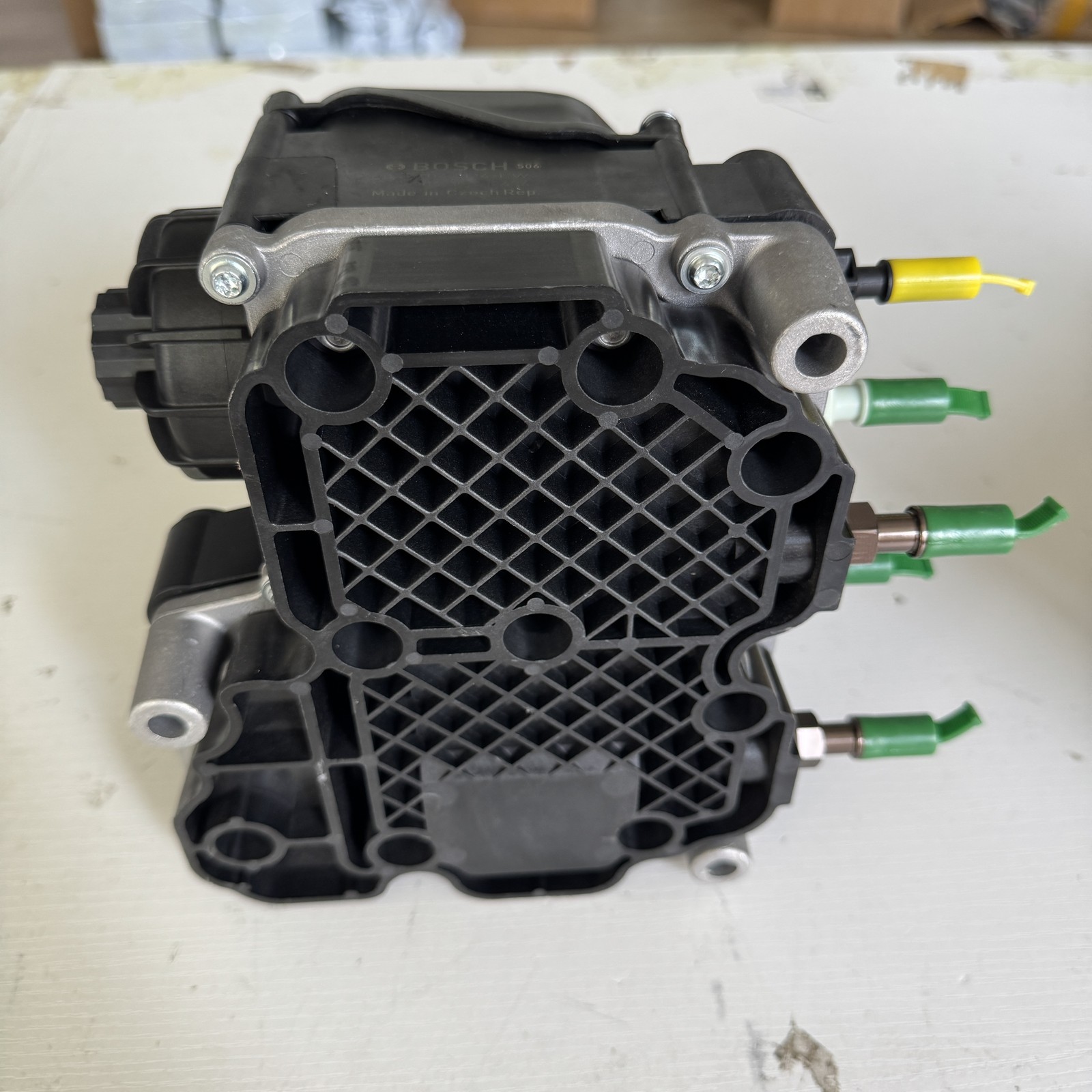 21577507 21577511 21332701 85003864 Bosch For Volvo Mack DEF Urea Pump 12V D13