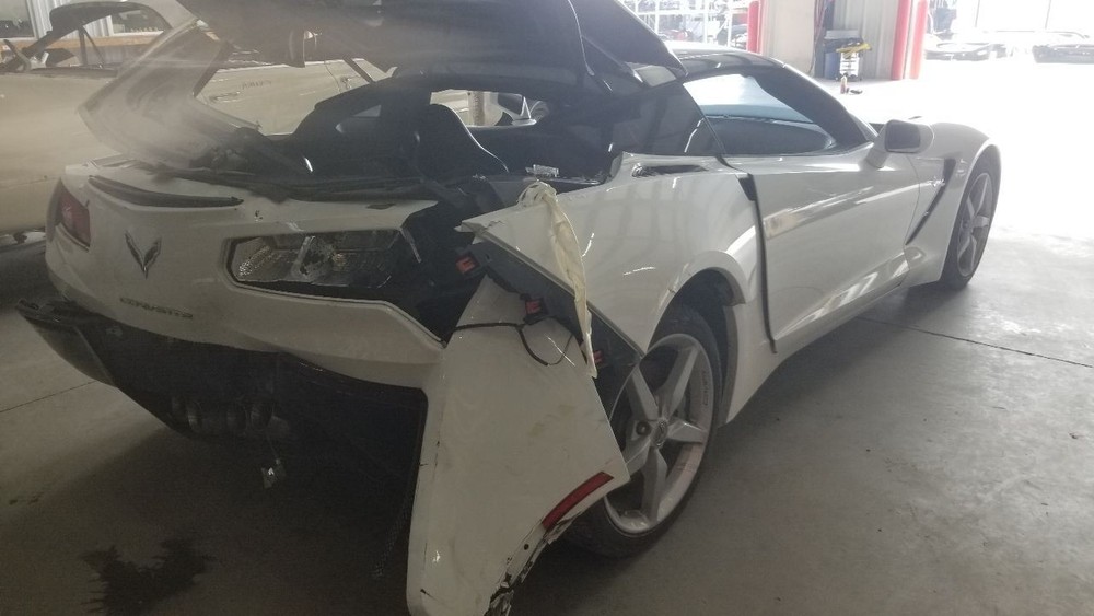 14 CHEVY CORVETTE C7 COUPE QUARTER PANEL LEFT DRIVER WHITE