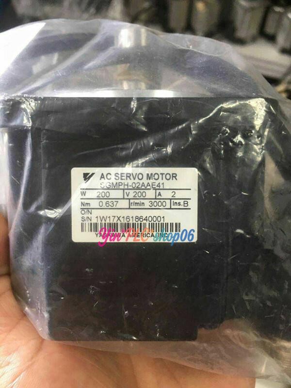 1 Pc. New SGMPH-02AAE41 AC Servo Motor