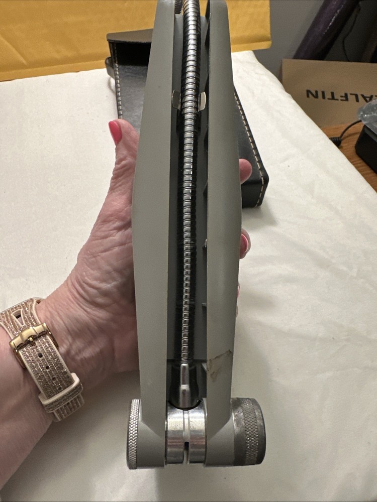 Vintage TIF Instruments Halogen automatic Leak Detector Model 5000 W Case Works