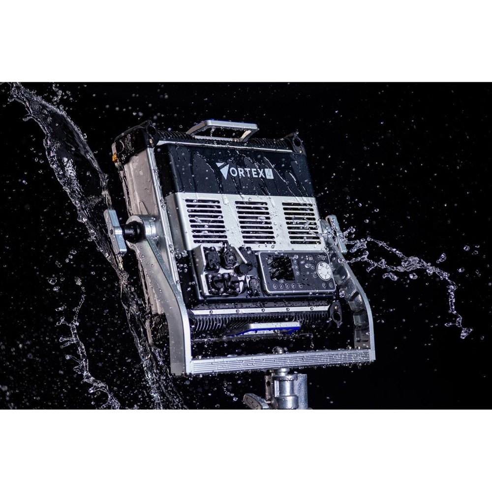 Creamsource Vortex4 1x1 RRGBBW 325W LED Light