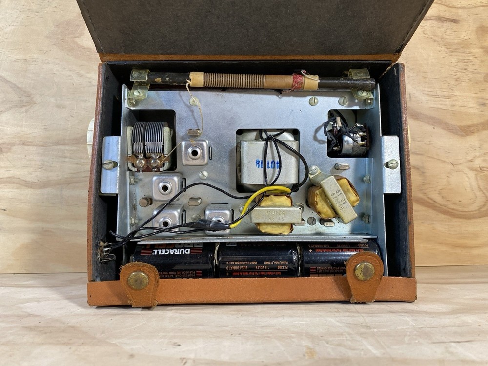 Vintage Heathkit XR-1L Transistor radio /untested