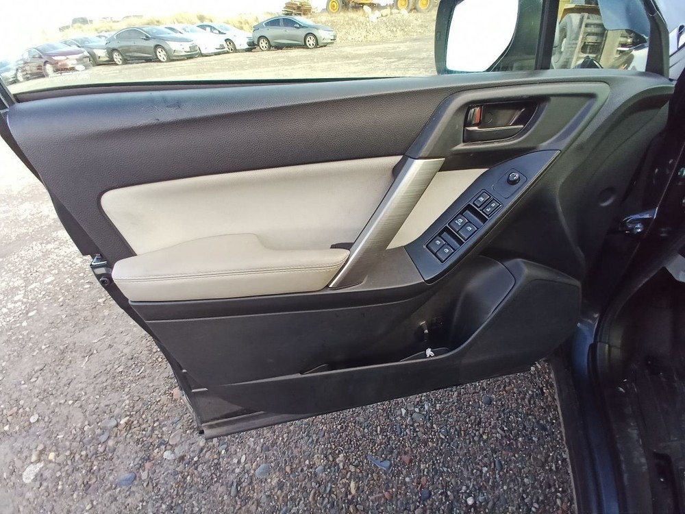 2016 FORESTER Jack and Tools 12524382