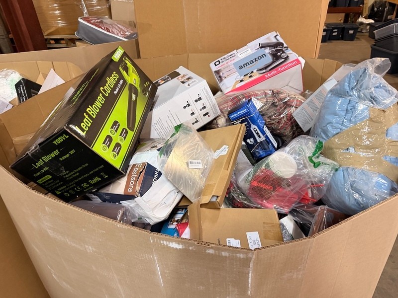 📦 Retail Liquidation Bulk Box – Mixed Merchandise Lot
