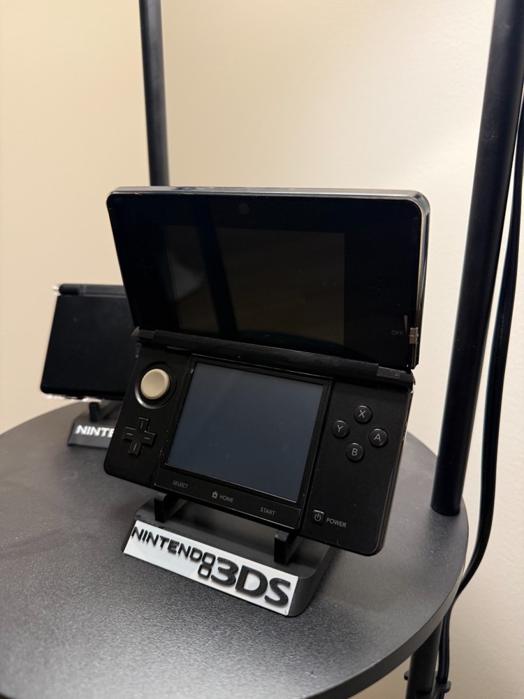 Nintendo DS Display Stand (Custom)