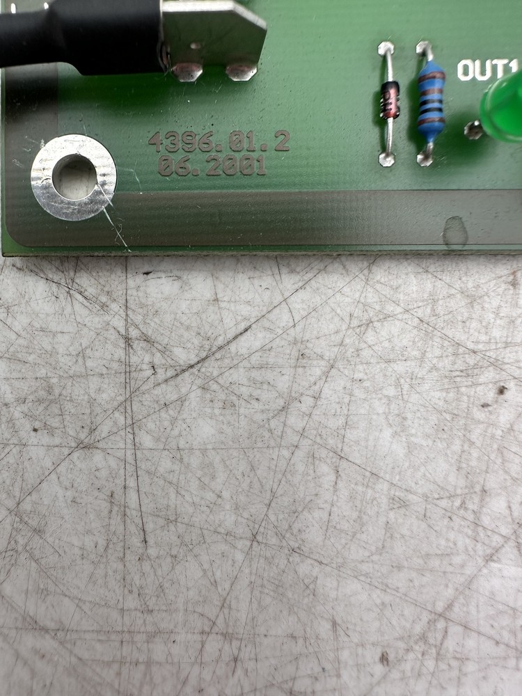 4396.01.2 06.2001 Electronic Component