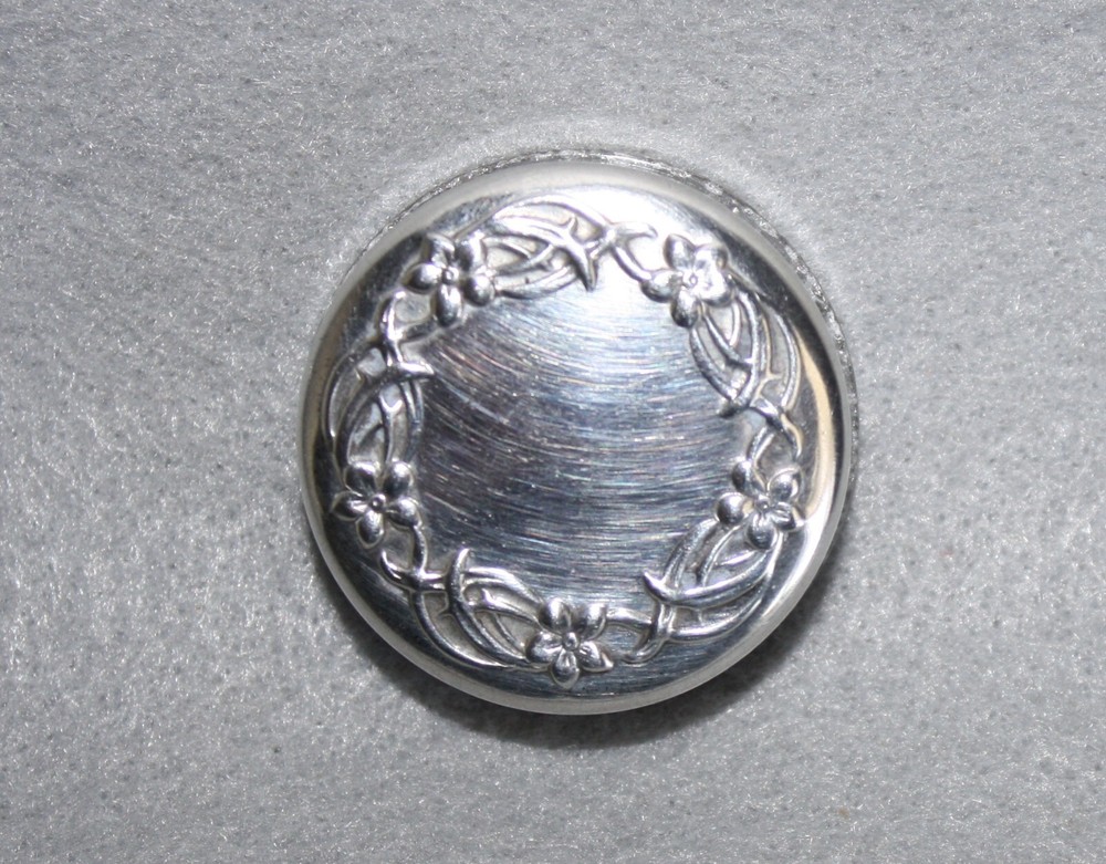 Gorham 92 Sterling Silver Pill Box with Floral Design / Plastic Cap