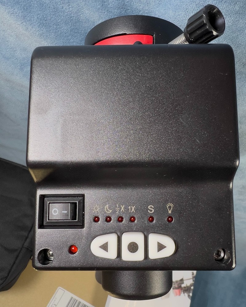 iOptron SkyGuider Pro Camera Mount + Polar Scope and Green Laser Pointer