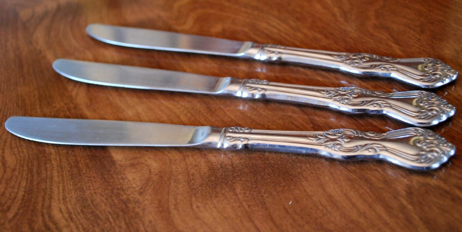 SET 4 DINNER KNIVES Reed & Barton Stainless Steel Flatware MARLBOROUGH 18/10 Exc