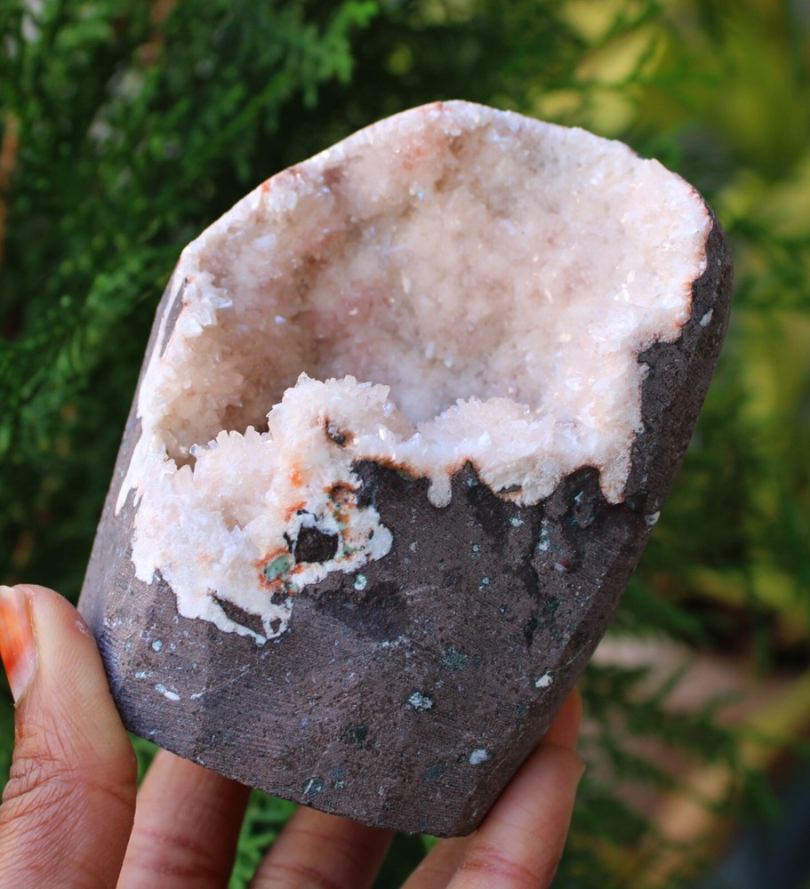 Heulandite In Geode Minerals Specimen #BG24