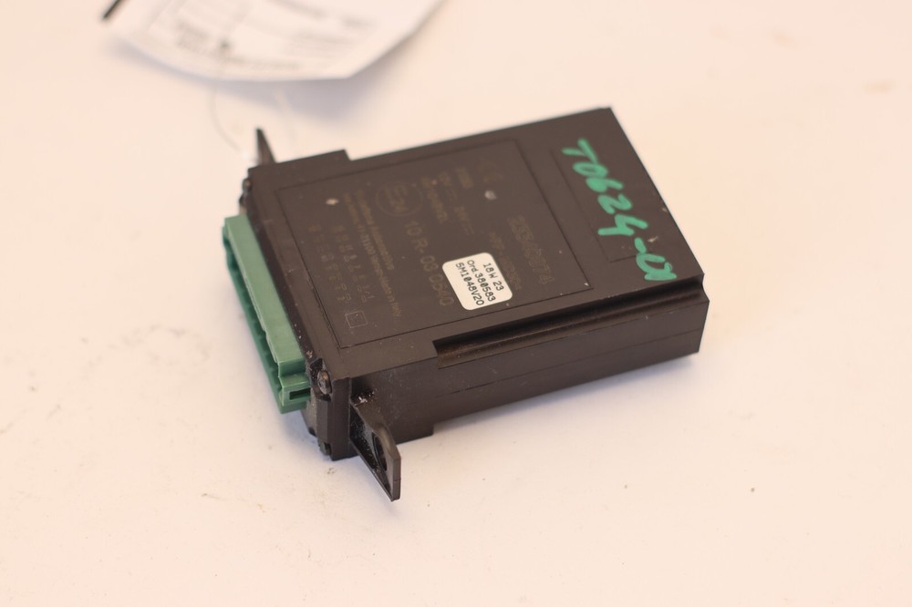 2018-2024 VOLVO VNL D13 CENTRAL KEYLESS LOCKING CONTROL MODULE UNIT OEM