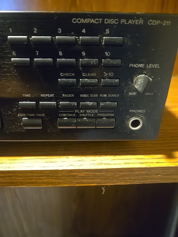 Sony CDP-211 5-Disc Compact Disc Player - No Remote, Fully Functional