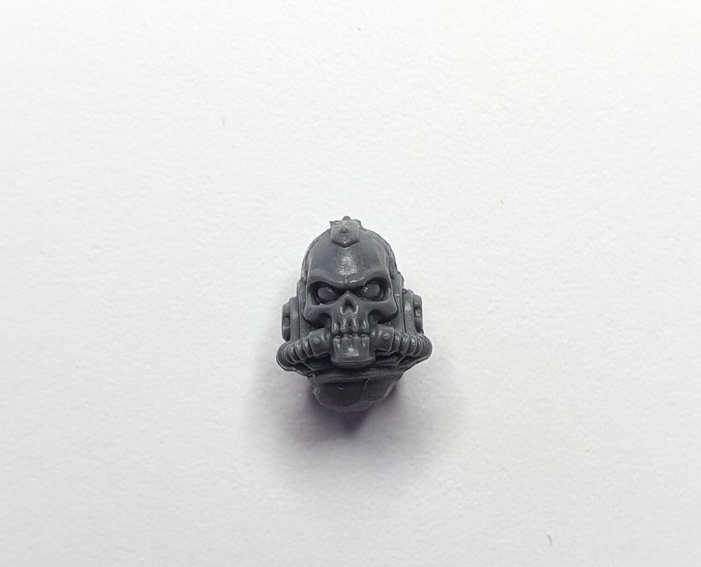 Space Marine Skull Chaplain Helmets x20 bits 40K