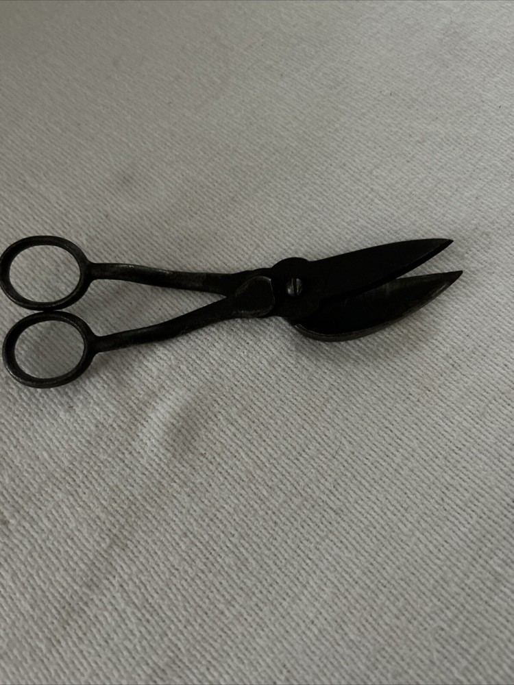 Antique Candlewick Scissors/Trimmers