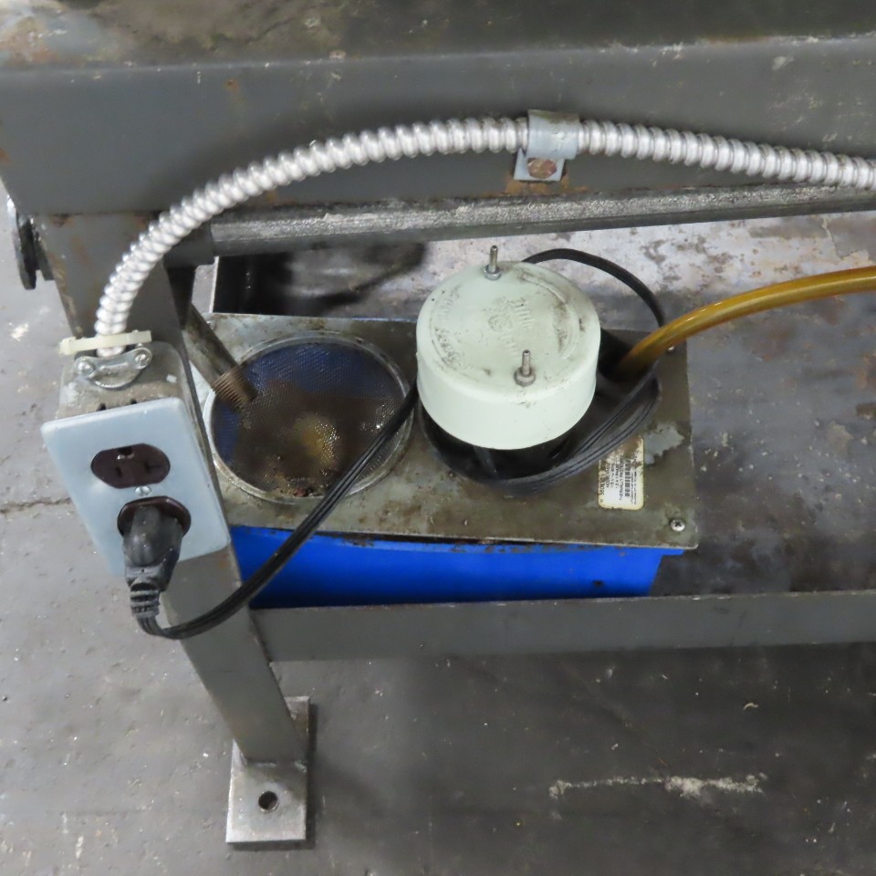 Oster No. 502 110V 1Ph Pipe Threading Machine 1/2Hp W/ Coolant Pump