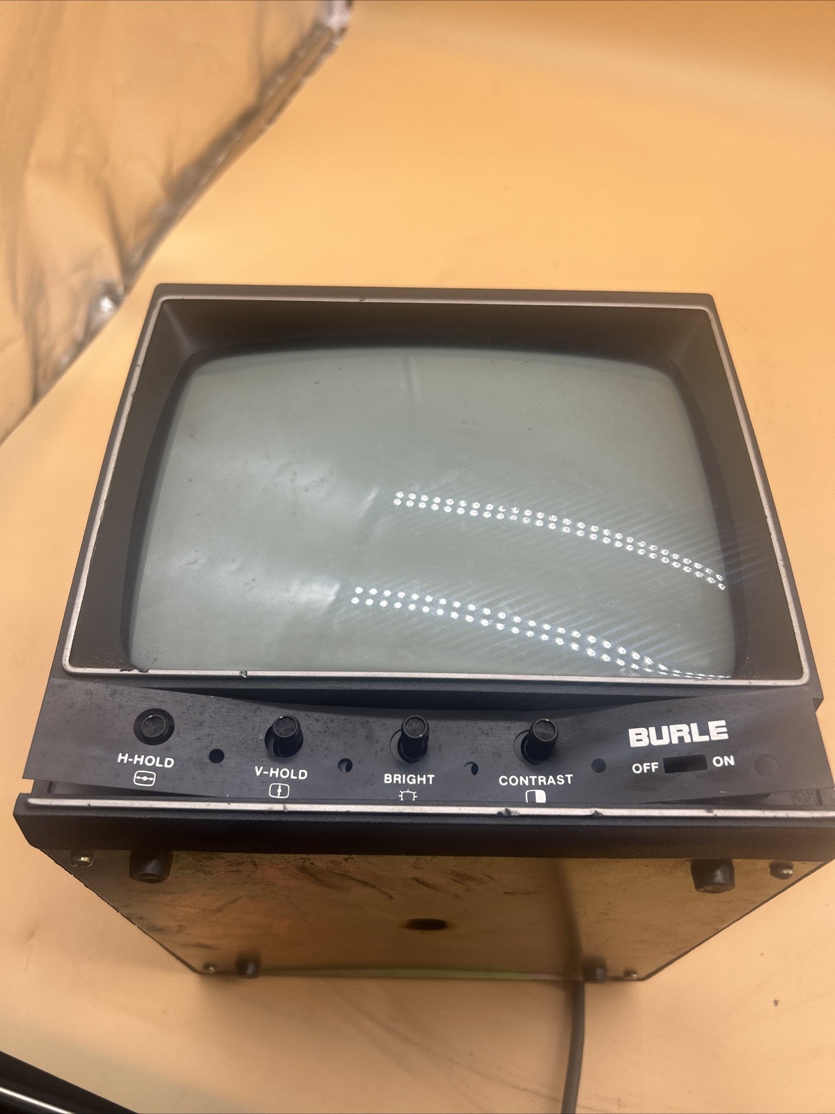 Burle Security TC1910A Video Monitor 9 “CRT Monitor Black White Monochrome Works