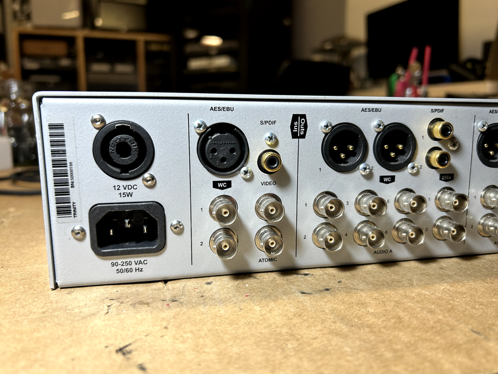 Antelope Isochrome Trinity High Definition Master Clock