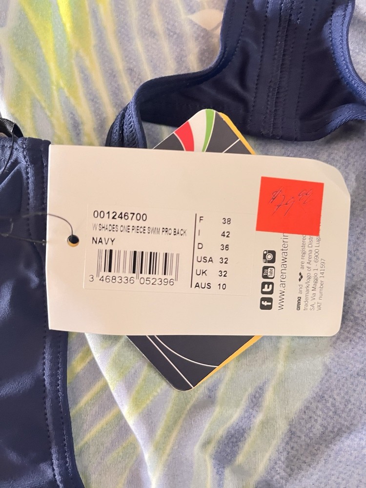 Arena Training Swimsuit 32 (US)