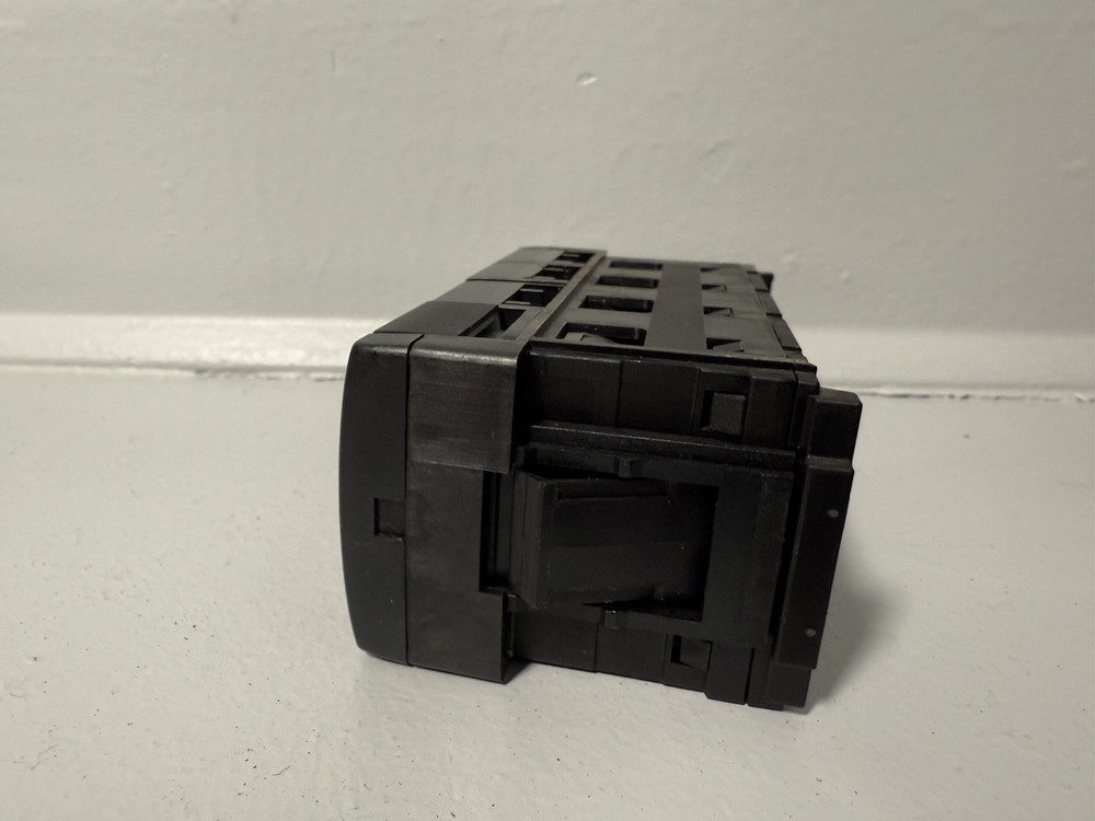 FREIGHTLINER CASCADIA SLEEPER MUTE