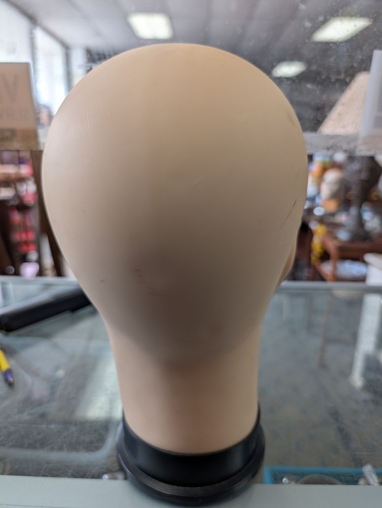 Mannequin Head