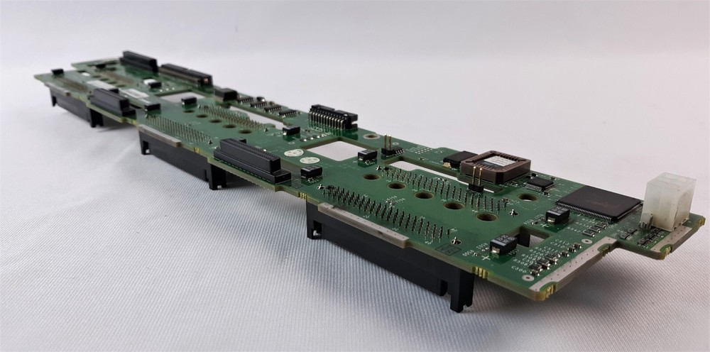 Compaq 010936-001 Backplane