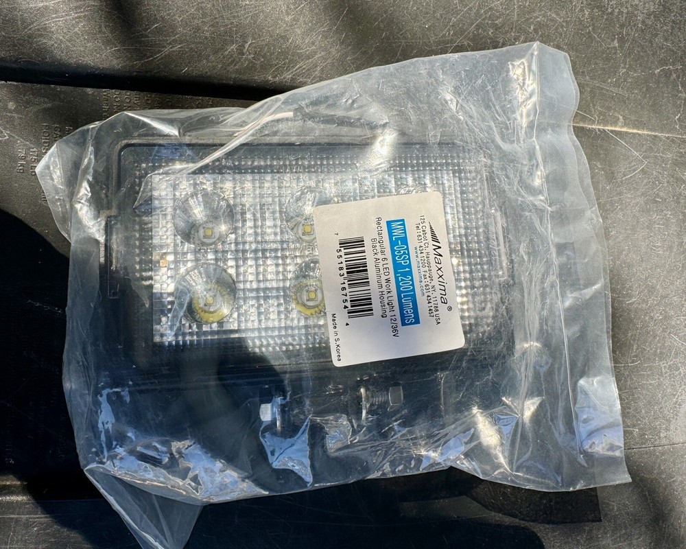 MAXXIMA  MWL-05SP  6 LED RECTANGULAR LED WORK LIGHT