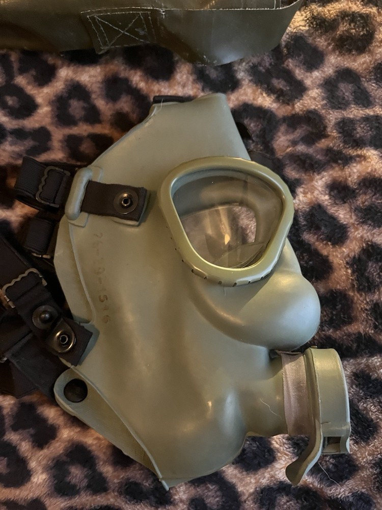 Gas Mask