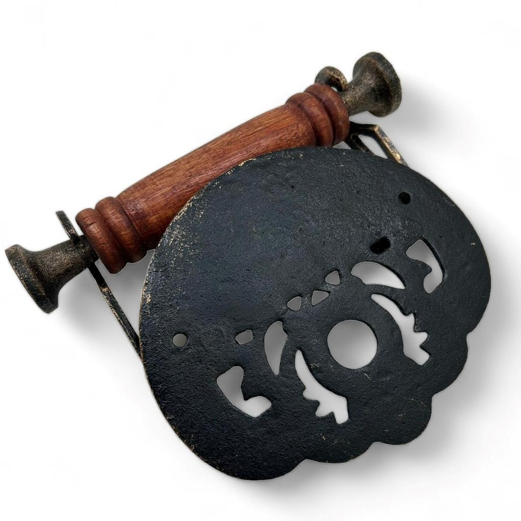 bronze Cast Iron Toilet Roll Holder Antique Design Bathroom WC Washroom