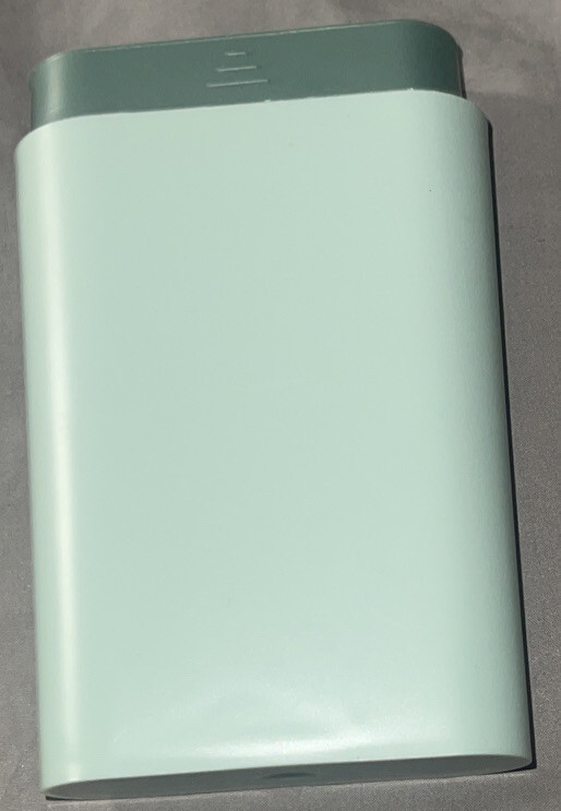 Essentials Pill Box - sliding hard plastic - light green