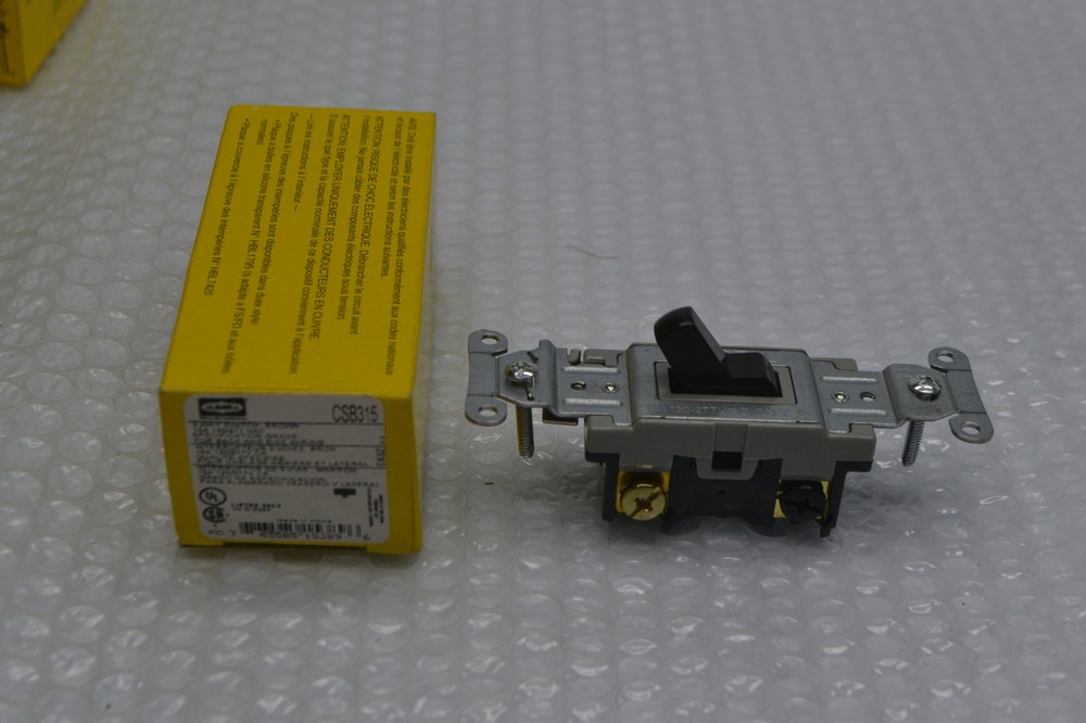 HUBBELL CSB315 SWITCH BROWN NSMP