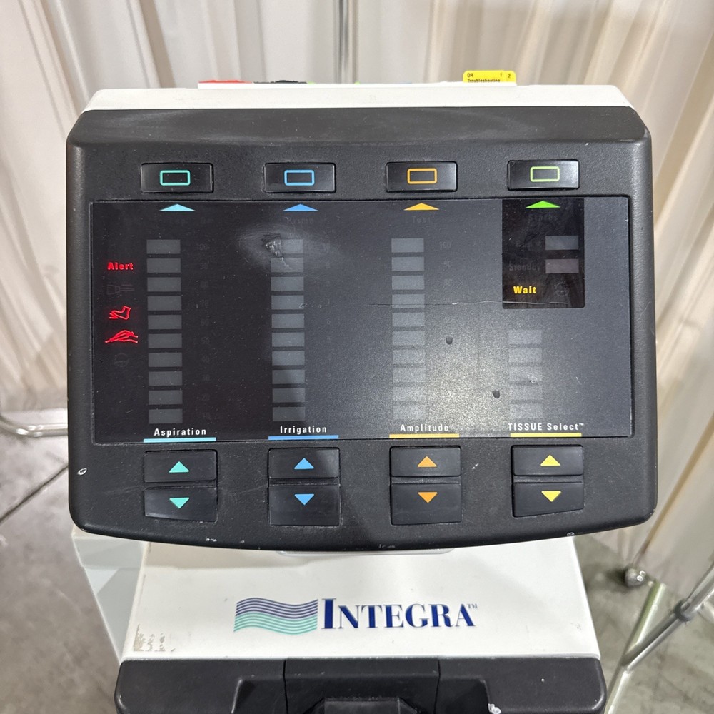 Integra Cusa Excel Ultrasonic Surgical Aspiration Console