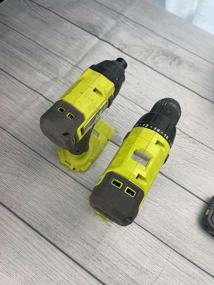 Ryobi One + Lot 2 Carring Bag
