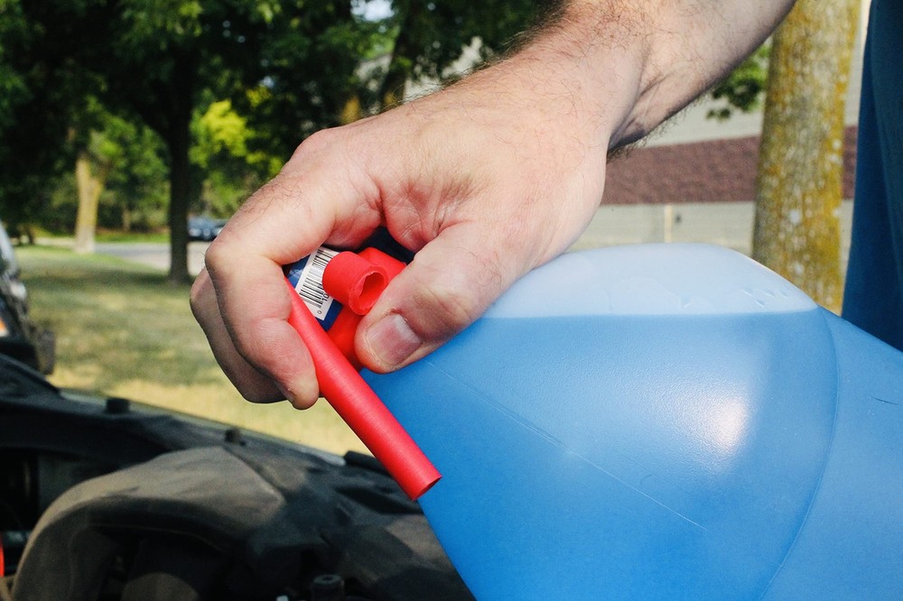 Funnel King 32157 Flexible Spout 5.5" Flex Funnel w/ Cap Threaded