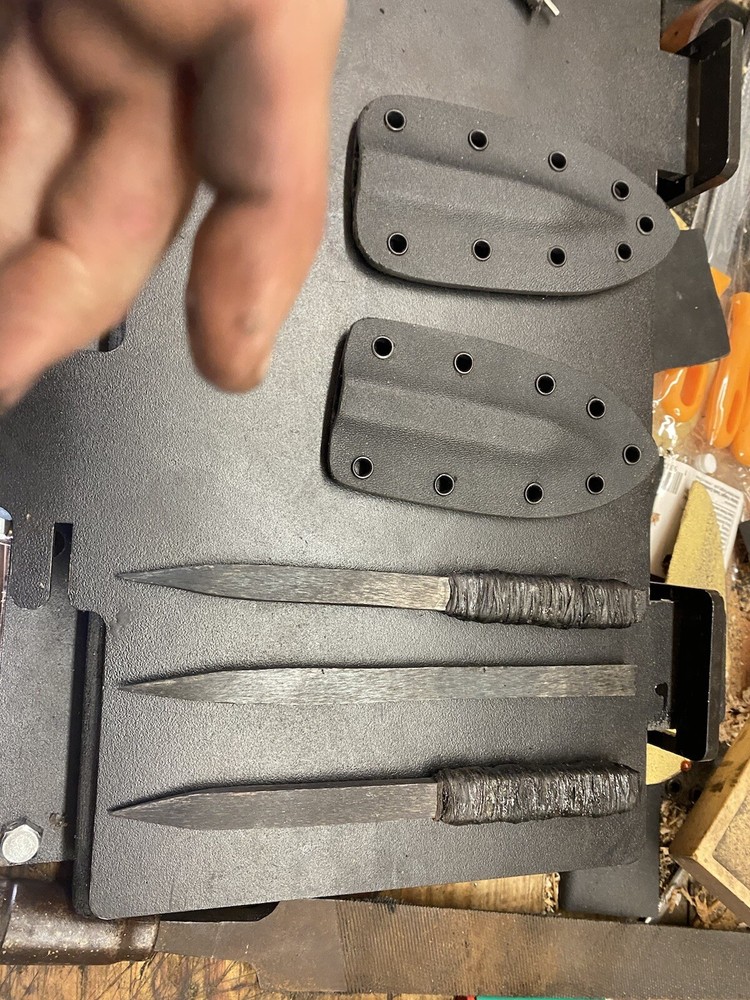 rectangular Japanese tbrowing knife (1) 1x